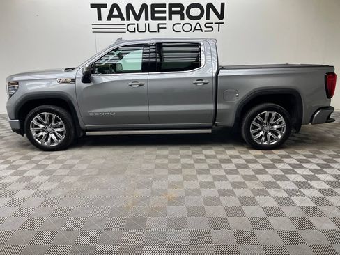 Used 2025 GMC Sierra 1500 Denali AWD/4WD image 2