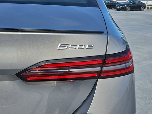 New 2026 BMW 550e xDrive w/ Premium Package image 35