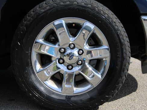 Used 2014 Ford F150 XLT w/ Equipment Group 302A Luxury image 40