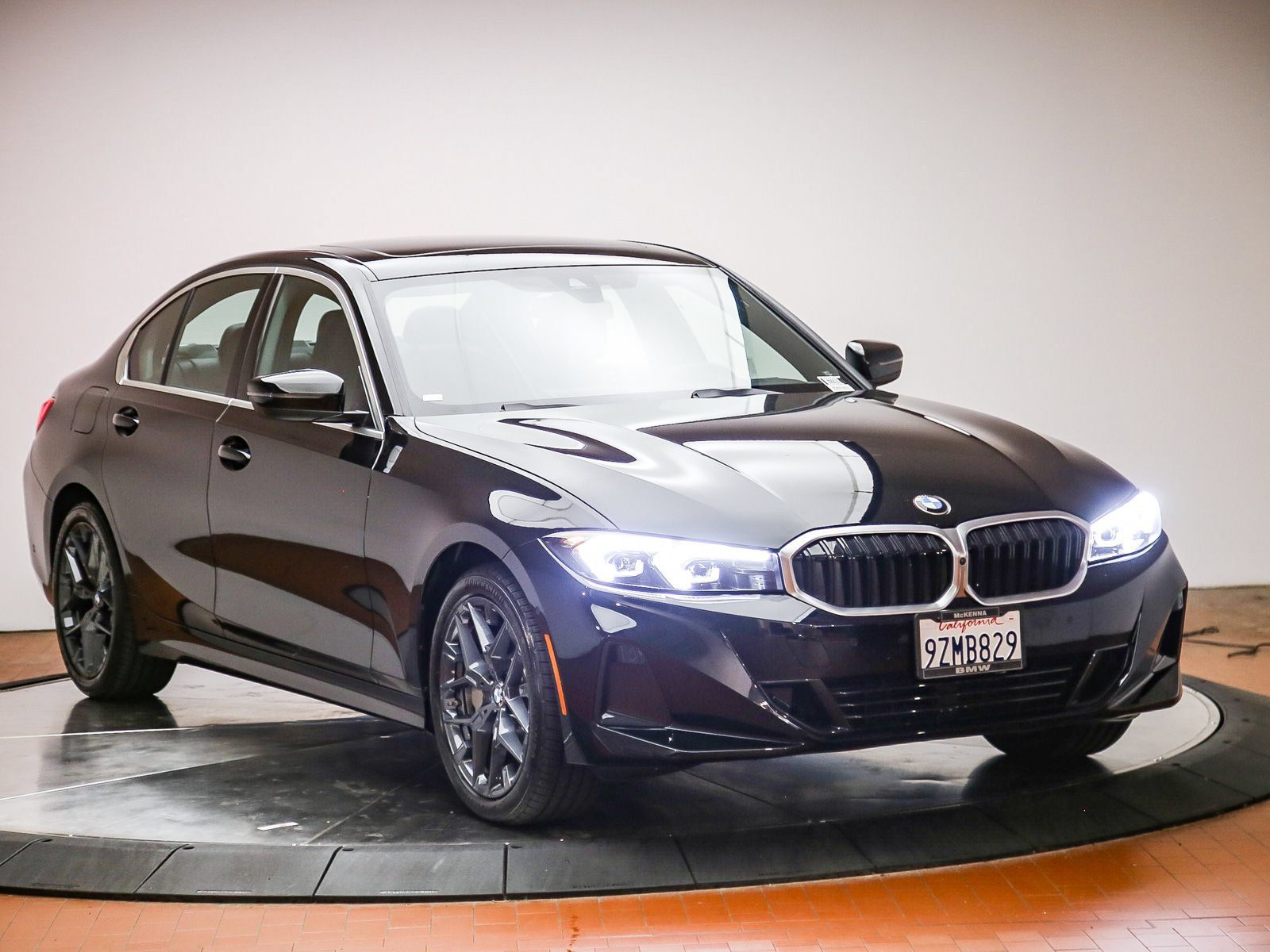Used 2026 BMW 330i Sedan w/ Premium Package RWD image 6
