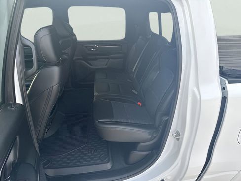 Used 2023 RAM 1500 Big Horn AWD/4WD image 32