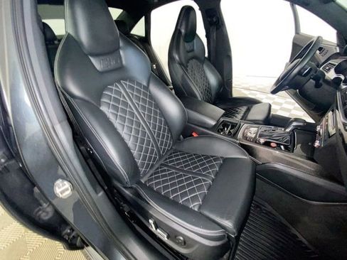 Used 2018 Audi S6 Prestige w/ Prestige Package image 13