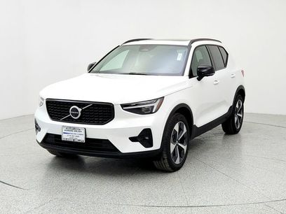 New 2026 Volvo XC40 B5 Plus w/ Protection Package Premier