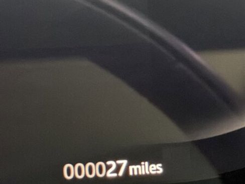 Used 2026 Land Rover Range Rover Long Wheelbase SE image 12