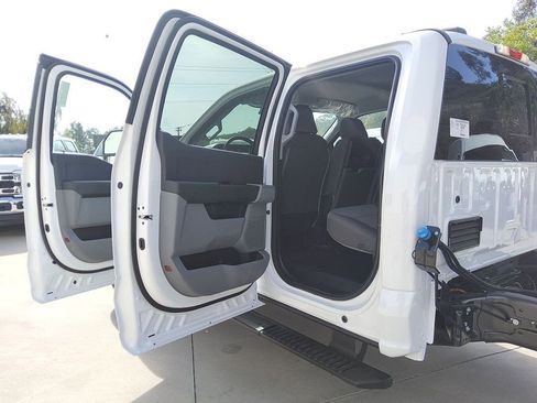 New 2026 Ford F450 XL w/ XL Chrome Package RWD image 13