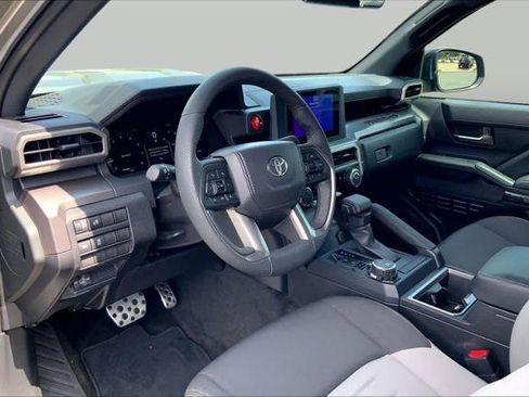 Certified 2025 Toyota Tacoma TRD Sport AWD/4WD image 18
