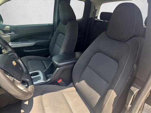 Used 2021 Chevrolet Colorado LT RWD image 14