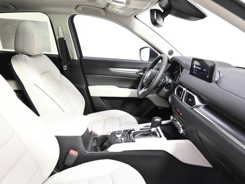 New 2025 MAZDA CX-5 AWD 2.5 S w/ Premium Plus Pkg image 16