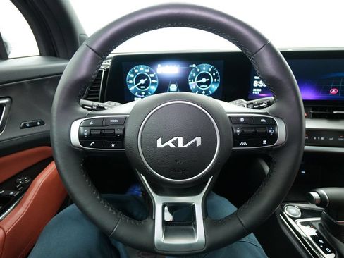 Used 2024 Kia Sportage SX AWD/4WD image 44