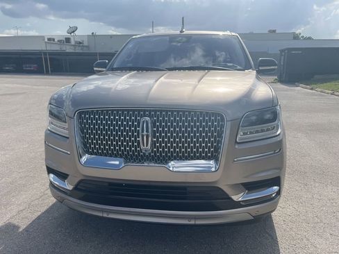 Used 2019 Lincoln Navigator Reserve AWD/4WD image 8