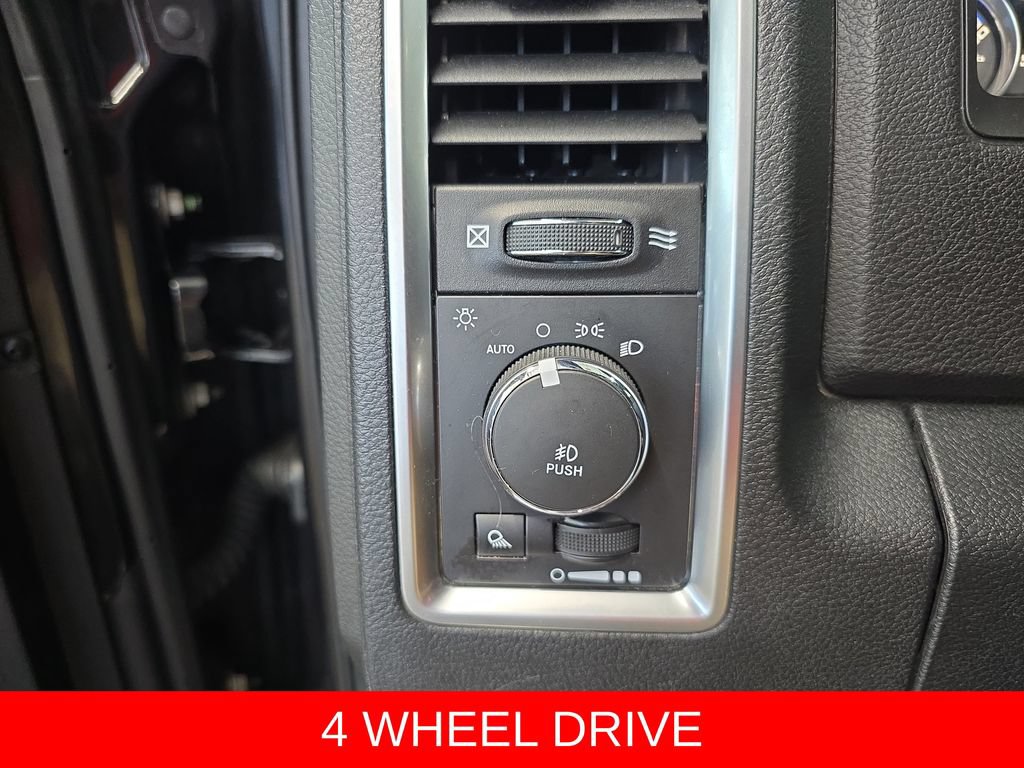 Used 2016 RAM 1500 Limited AWD/4WD image 26