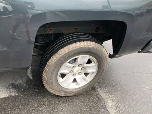 Used 2018 Chevrolet Silverado 1500 LT w/ All Star Edition AWD/4WD image 31