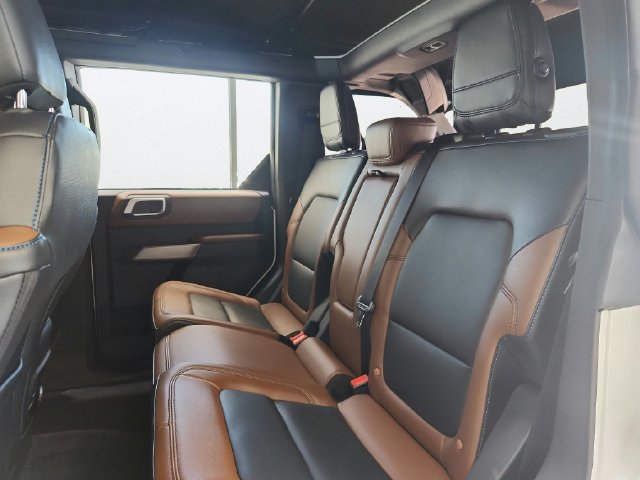 Used 2023 Ford Bronco Outer Banks AWD/4WD image 21