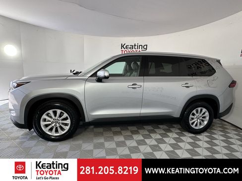 Certified 2025 Toyota Grand Highlander AWD image 9