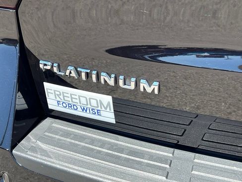 Used 2024 Ford Expedition Max Platinum AWD/4WD image 8