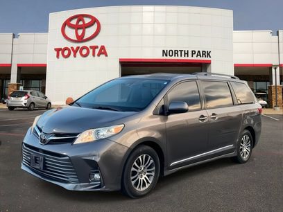Used 2020 Toyota Sienna XLE
