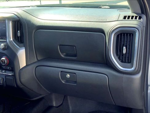 Used 2021 Chevrolet Silverado 1500 LT image 19