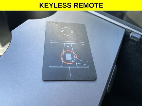 Used 2023 Tesla Model Y Long Range image 17