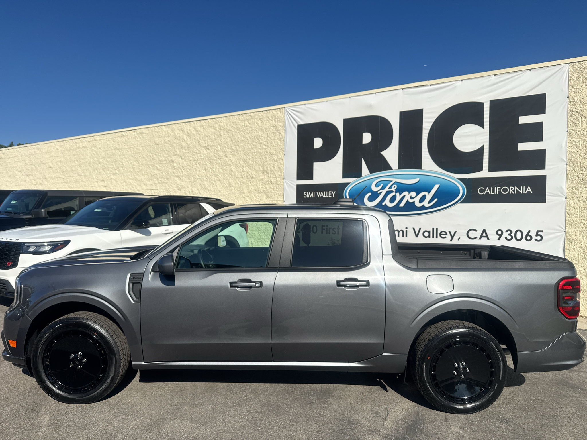 Used 2026 Ford Maverick Lobo AWD/4WD image 26