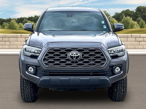 Used 2021 Toyota Tacoma TRD Off-Road w/ TRD Premium Off Road Package image 3