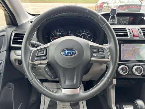Used 2016 Subaru Forester 2.5i Touring w/ Eyesight & Navigation System image 13