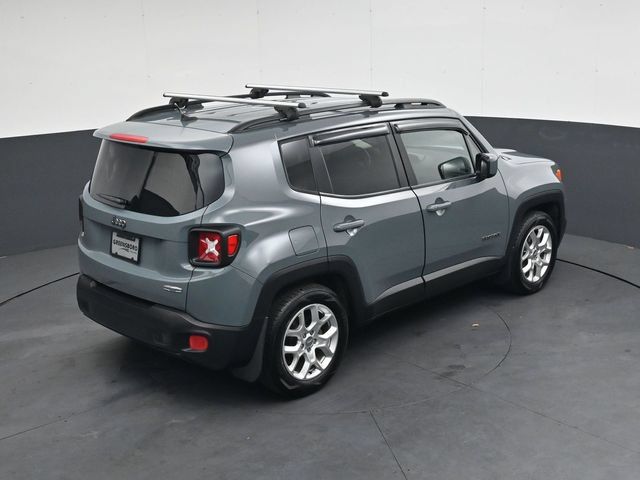 Used 2016 Jeep Renegade Latitude FWD image 25