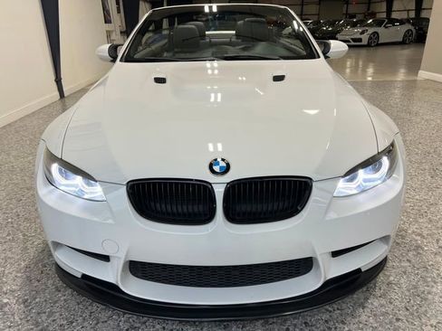 Used 2010 BMW M3 Convertible image 11