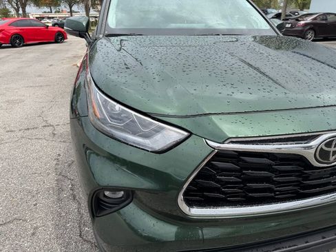 Used 2023 Toyota Highlander Limited FWD image 15