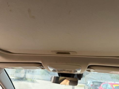 Used 2021 Toyota RAV4 XLE Premium image 20