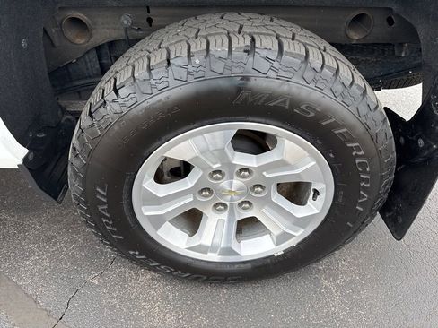 Used 2018 Chevrolet Silverado 1500 LT w/ All Star Edition image 21