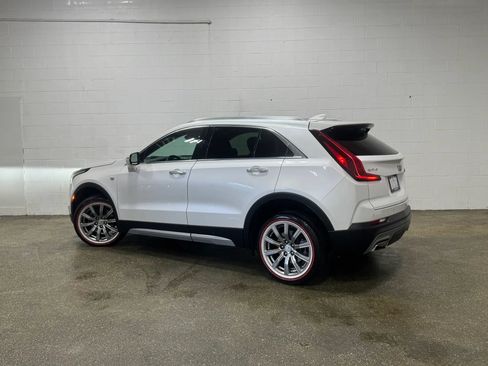 Used 2021 Cadillac XT4 Premium Luxury w/ Cold Weather Package FWD image 5