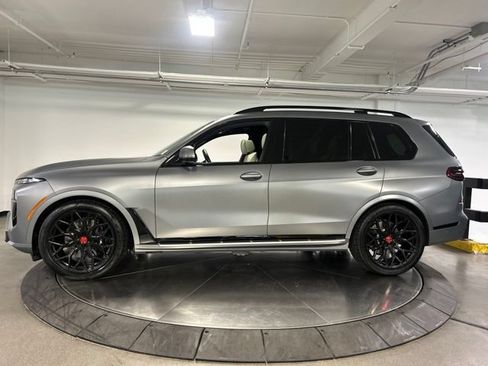 Used 2023 BMW X7 xDrive40i w/ Executive Package AWD/4WD image 14