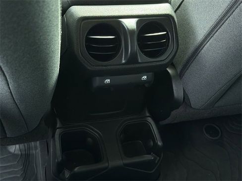 Used 2024 Jeep Wrangler Willys image 21
