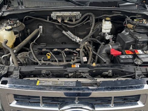 Used 2009 Ford Escape Limited AWD/4WD image 22