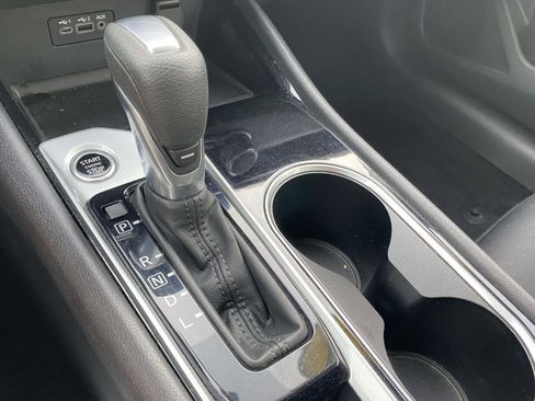 Used 2024 Nissan Altima 2.5 SV FWD image 29