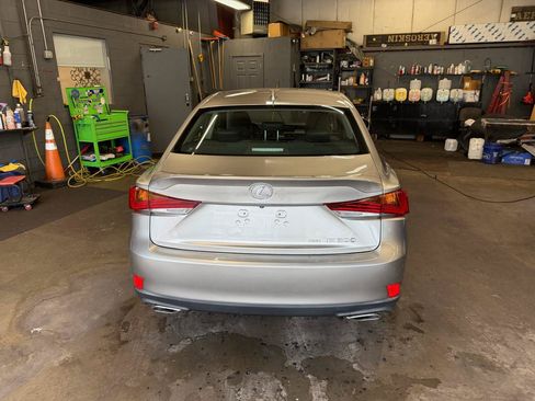 Used 2018 Lexus IS 300 AWD w/ Comfort Package image 6