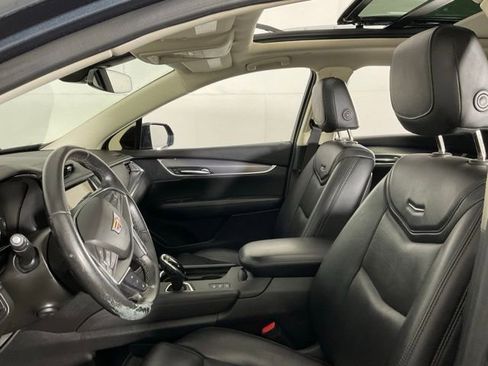 Used 2019 Cadillac XT5 Premium Luxury w/ Driver Assist Package AWD/4WD image 27