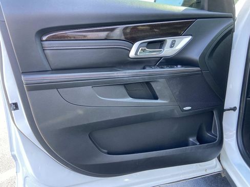 Used 2015 GMC Terrain Denali FWD image 16