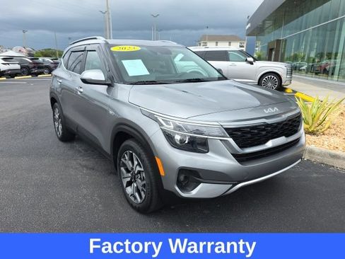 Used 2023 Kia Seltos EX AWD/4WD image 1