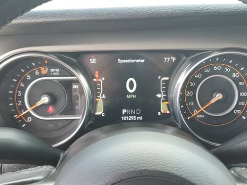 Used 2021 Jeep Wrangler Unlimited Sport AWD/4WD image 15
