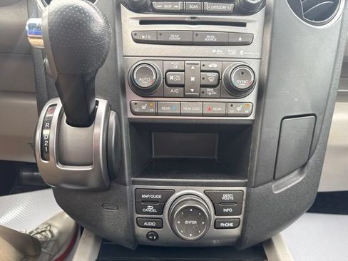 Used 2014 Honda Pilot Touring image 20