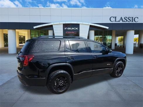 Used 2023 GMC Acadia AT4 image 8