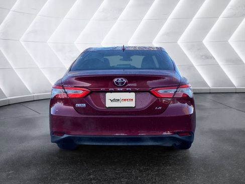 Used 2020 Toyota Camry LE image 5