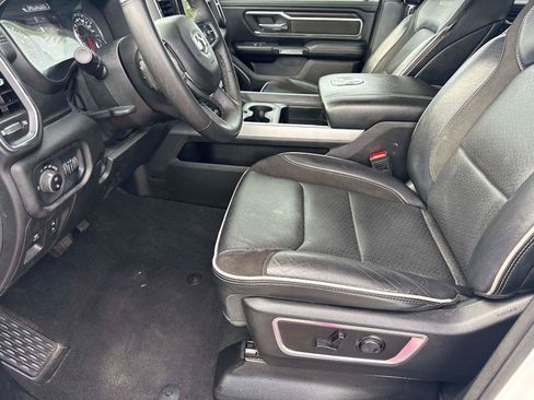 Used 2025 RAM 1500 Laramie AWD/4WD image 15