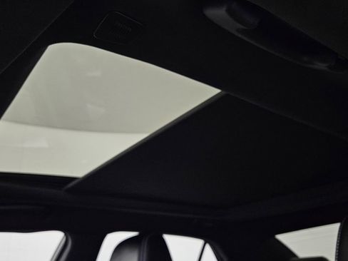 Used 2023 Chrysler 300 S image 24