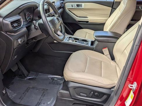 Used 2022 Ford Explorer Limited AWD/4WD image 15