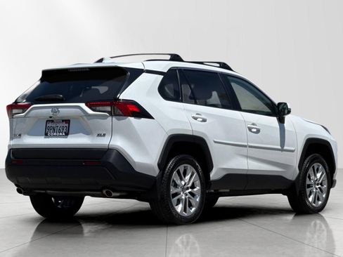 Used 2024 Toyota RAV4 XLE Premium FWD image 4