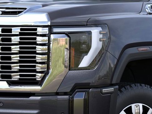 New 2026 GMC Sierra 2500 Denali w/ Denali Reserve Package image 11