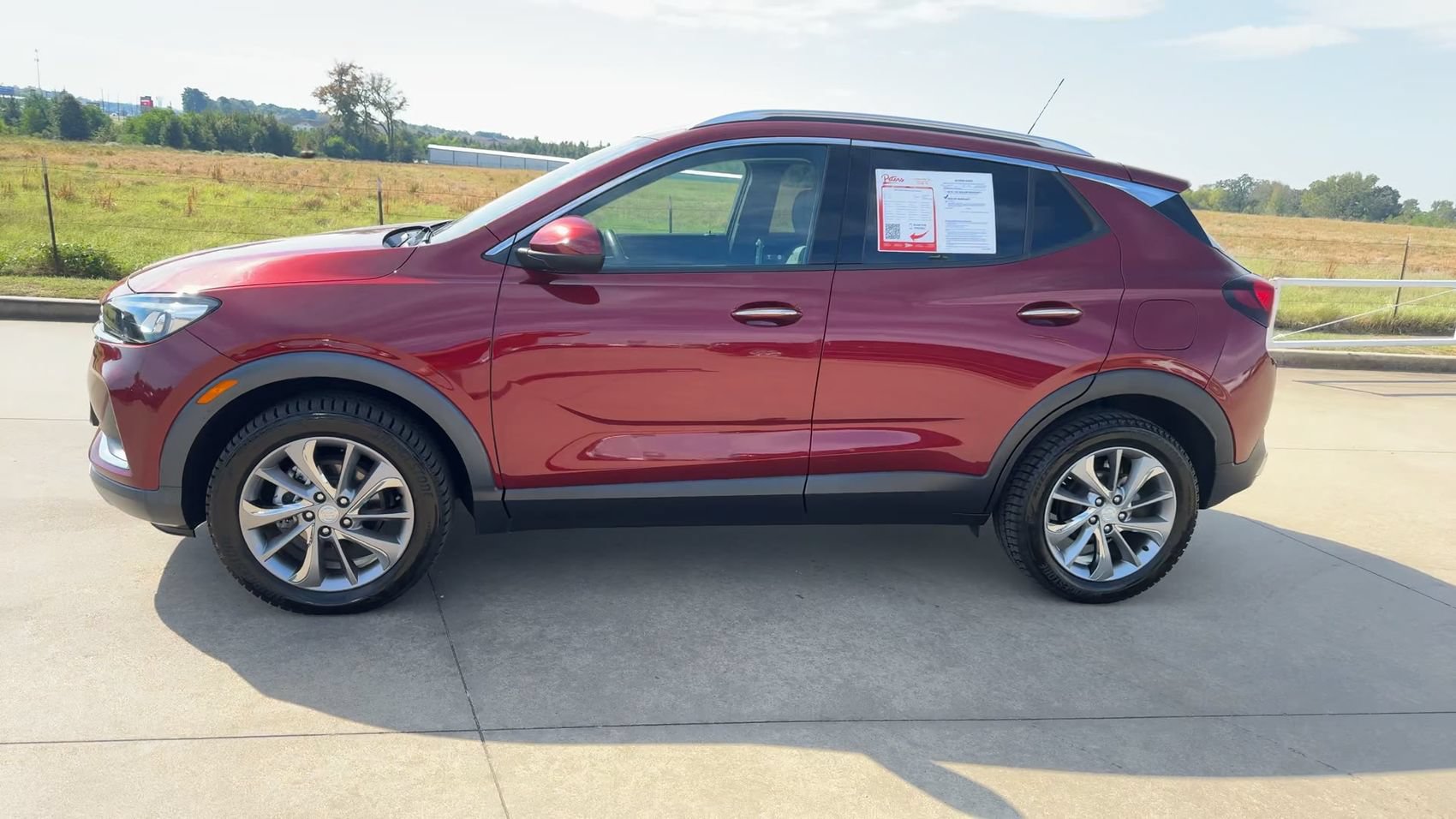 Used 2022 Buick Encore GX Essence w/ Experience Buick Package AWD/4WD image 6