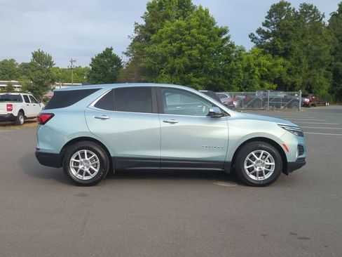 Used 2022 Chevrolet Equinox LT FWD image 14
